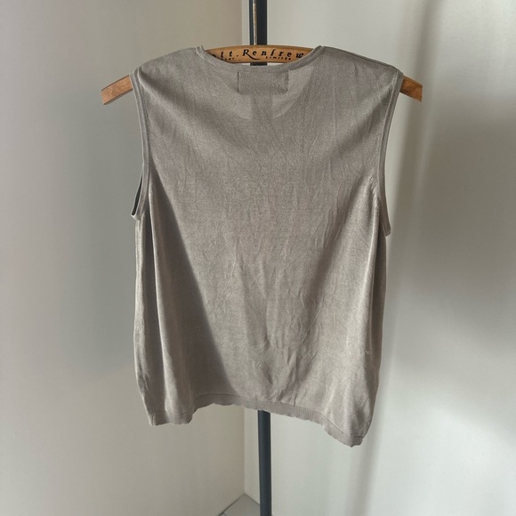 August Silk Gray Ribbed Sleeveless Muscle Tee - Picture 4 of 6